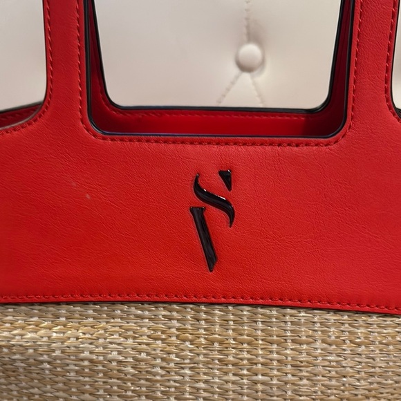 Simply Vera Vera Wang Red and Tan Tote with Woven Design - Picture 3 of 7